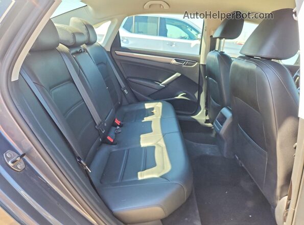 1VWDT7A37HC041761 2017 VOLKSWAGEN PASSAT Gray Հետևի նստատեղերի տեսք
