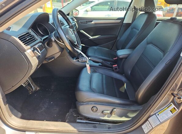 1VWDT7A37HC041761 2017 VOLKSWAGEN PASSAT Gray Սալոնի դիմացի տեսք