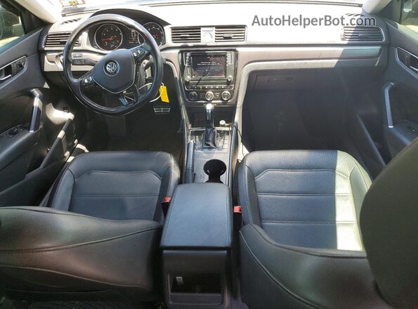 1VWDT7A38HC075630 2017 VOLKSWAGEN PASSAT Black Vista del salpicadero