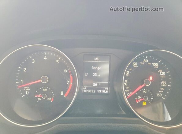 1VWDT7A39HC065138 2017 VOLKSWAGEN PASSAT Black Vista del cuadro de instrumentos