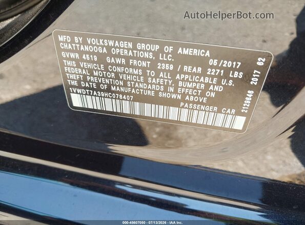 1VWDT7A39HC078407 2017 VOLKSWAGEN PASSAT Black Vista del compartimento del motor