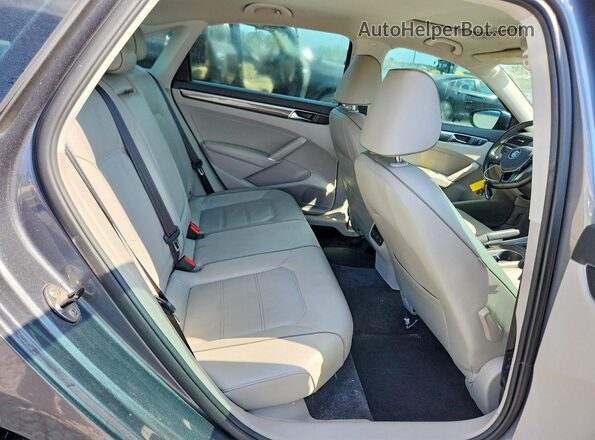 1VWGT7A30HC028038 2017 VOLKSWAGEN PASSAT Серый Вид задних сидений