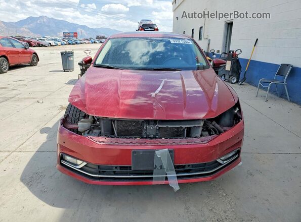 1VWGT7A33HC025800 2017 VOLKSWAGEN PASSAT Red Front view