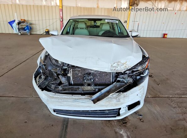 1VWGT7A38HC077486 2017 VOLKSWAGEN PASSAT White წინა ხედი