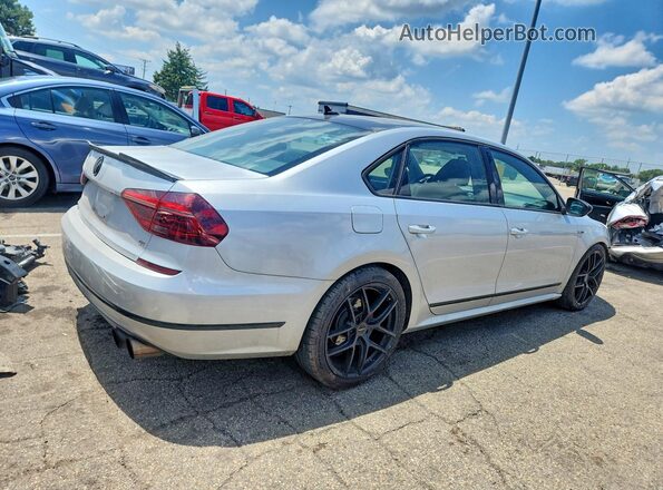 1VWJM7A34JC039682 2018 VOLKSWAGEN PASSAT Silver Հետևի աջ