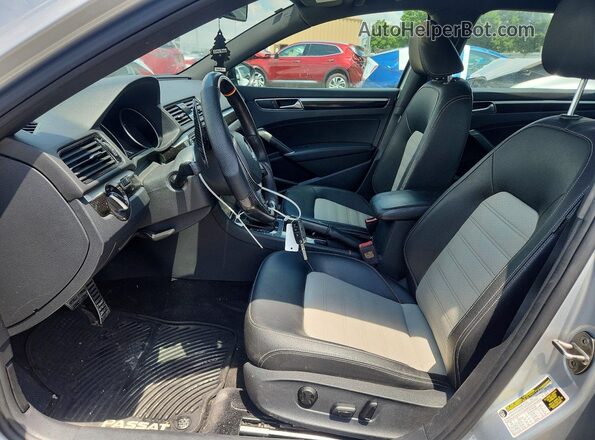 1VWJM7A34JC039682 2018 VOLKSWAGEN PASSAT Silver Սալոնի դիմացի տեսք