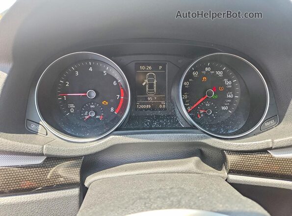 1VWJM7A34JC039682 2018 VOLKSWAGEN PASSAT Silver Սարքավորումների վահանակի տեսք