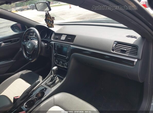 1VWJM7A35JC037858 2018 VOLKSWAGEN PASSAT Gray Սալոնի դիմացի տեսք