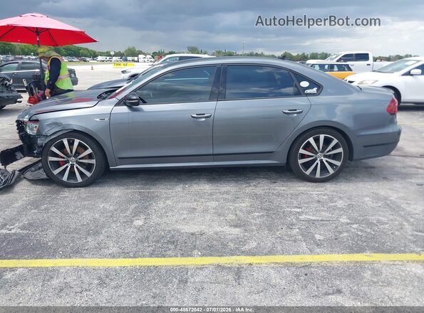 1VWJM7A35JC037858 2018 VOLKSWAGEN PASSAT Gray 
