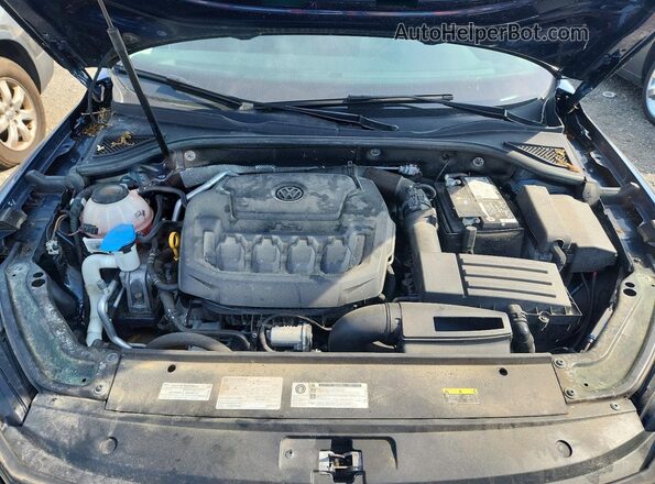 1VWLA7A33KC003601 2019 VOLKSWAGEN PASSAT Blue Vista interior trasera