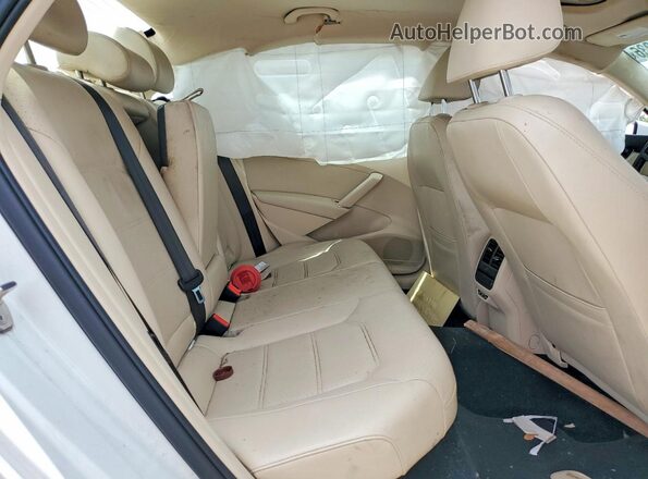 1VWLA7A35KC014485 2019 VOLKSWAGEN PASSAT White Вид задніх сидінь
