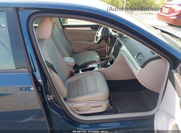 1VWLA7A37KC003987 2019 VOLKSWAGEN PASSAT Blue წინა სალონის ხედი