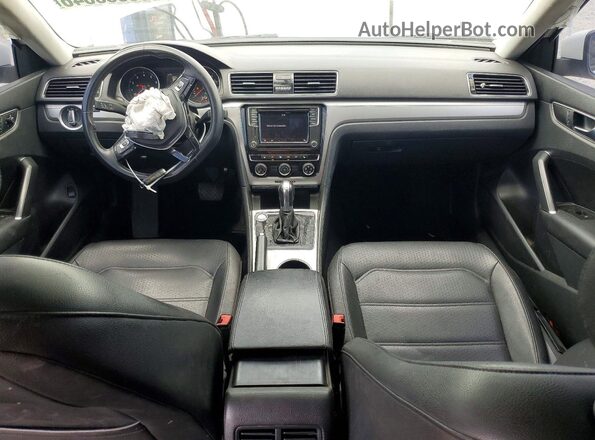 1VWLA7A38KC004968 2019 VOLKSWAGEN PASSAT White Dashboard view