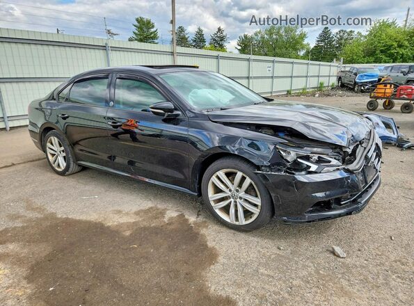 1VWLA7A39KC014604 2019 VOLKSWAGEN PASSAT Black Front right