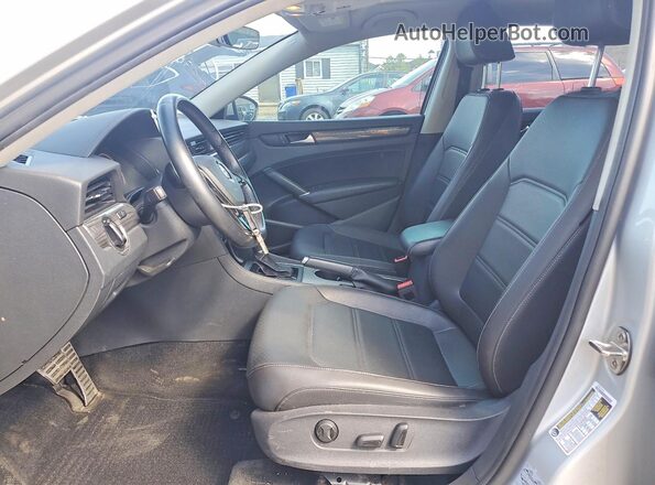 1VWMA7A31LC009127 2020 VOLKSWAGEN PASSAT Silver Front interior view