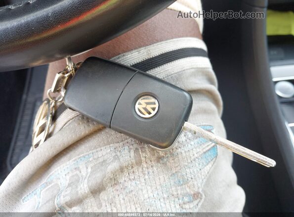 1VWMA7A31LC025909 2020 VOLKSWAGEN PASSAT Черный Вид панели приборов