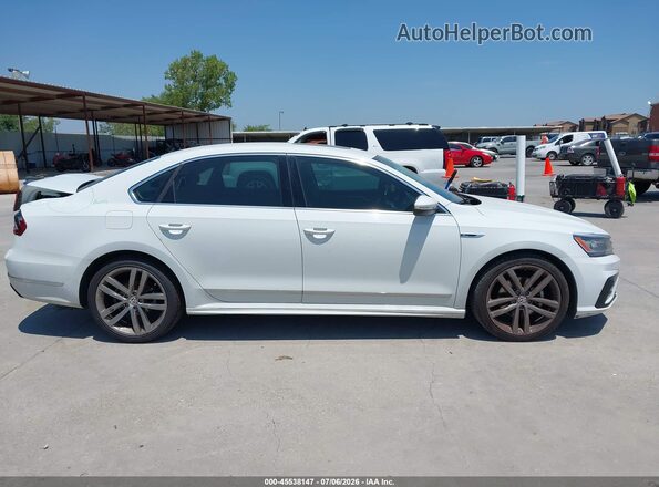 1VWMA7A32KC003237 2019 VOLKSWAGEN PASSAT White Widok wnętrza z tyłu