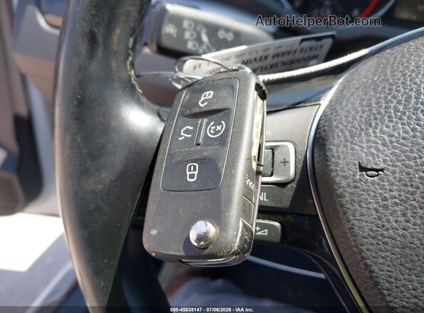 1VWMA7A32KC003237 2019 VOLKSWAGEN PASSAT White Widok deski rozdzielczej