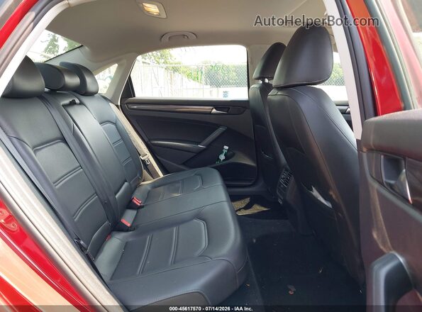 1VWMA7A32LC018421 2020 VOLKSWAGEN PASSAT Red Widok naklejki z numerem VIN