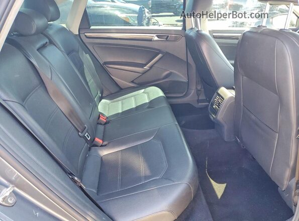 1VWMA7A36KC006318 2019 VOLKSWAGEN PASSAT Gray Rear seats view