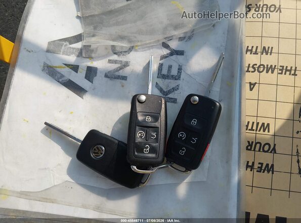 1VWMA7A3XLC016903 2020 VOLKSWAGEN PASSAT Silver Առջևի վահանակի տեսք