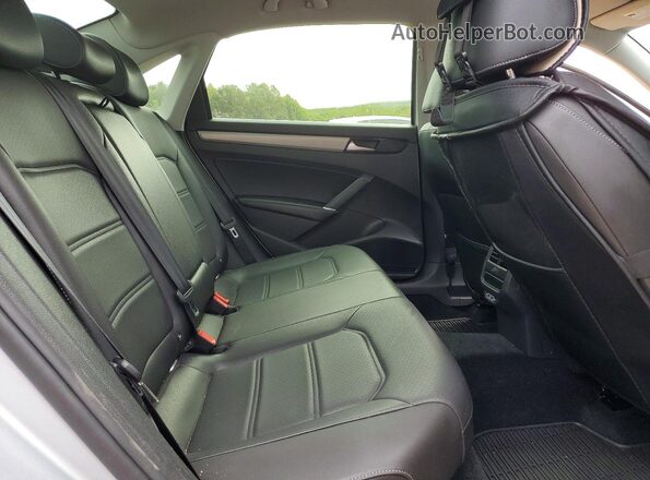1VWSA7A35LC011891 2020 VOLKSWAGEN PASSAT Silver Rear seats view