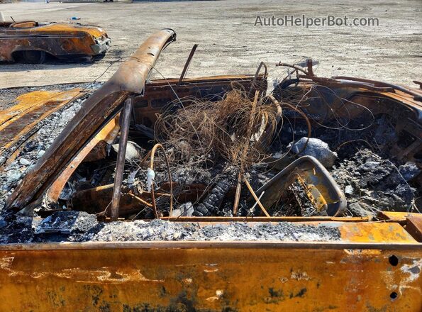 1Y73Z145531 1961 FORD THUNDERBIRD Burn Вид салону спереду