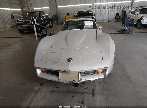 1Z37L63404628     1974 CHEVROLET CORVETTE Серебряный Вид спереди