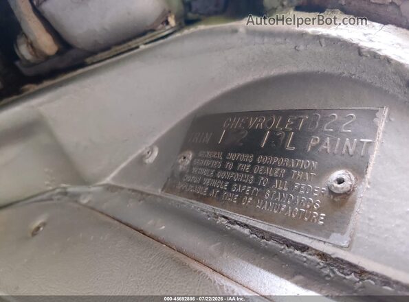 1Z37L63404628     1974 CHEVROLET CORVETTE Серебряный Вид подкапотного пространства