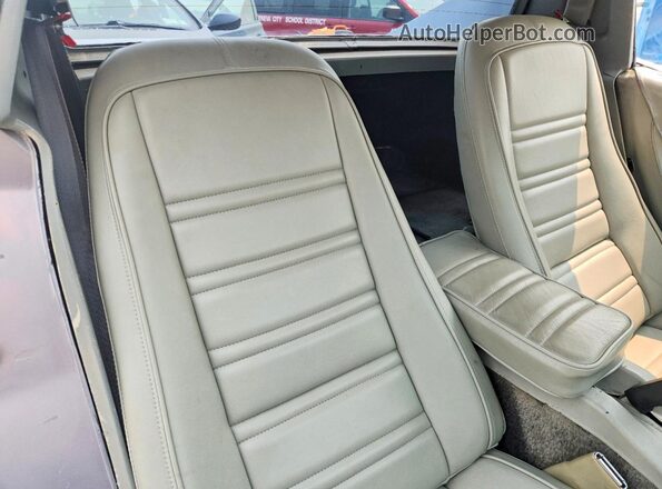 1Z37X7S424449 1977 CHEVROLET CORVETTE Blue Rear seats view