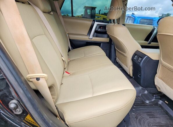 JTEBU5JR4H5434133 2017 TOYOTA 4RUNNER Black Widok komory silnika