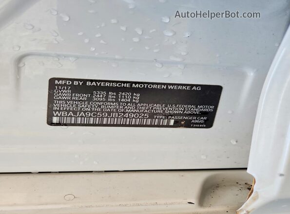 WBAJA9C59JB249025 2018 BMW 5 SERIES White Widok naklejki z numerem VIN