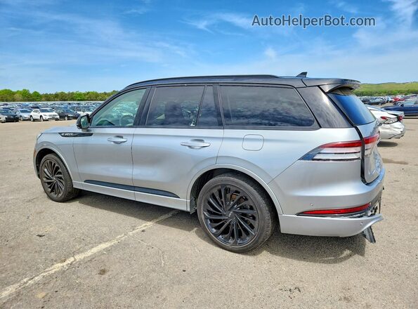 5LM5J9XC0PGL21358 2023 LINCOLN AVIATOR Серебряный Задняя правая четверть