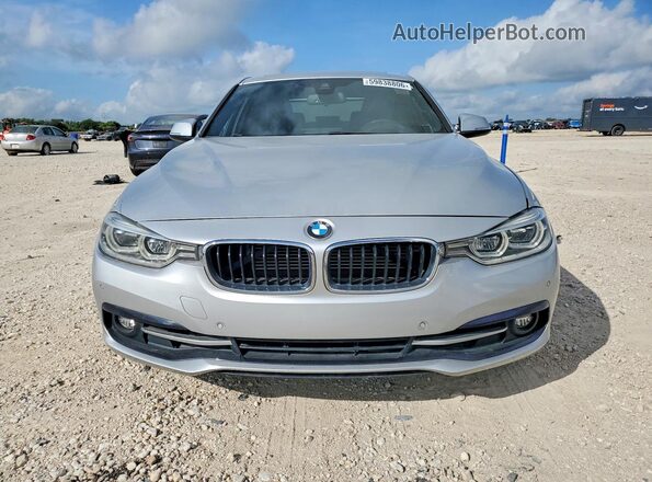 WBA8E1C3XHA158560 2017 BMW 3 SERIES Silver Вид ззаду