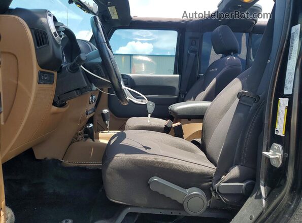 1C4BJWFG8GL102961 2016 JEEP WRANGLER Black Առջևի վահանակի տեսք