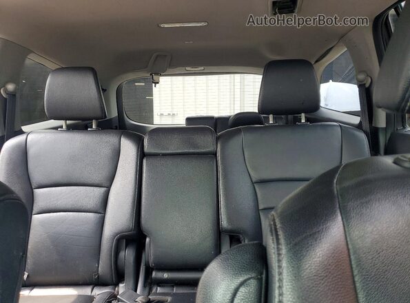 5FNYF6H87GB085252 2016 HONDA PILOT Silver უკანა სალონის ხედი