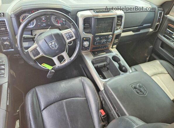 1C6RR7NMXHS882853 2017 RAM 1500 Black Instrument cluster view