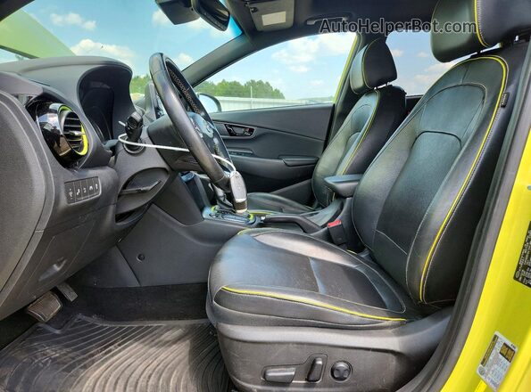 KM8K5CA57JU069294 2018 HYUNDAI KONA Green Dashboard view