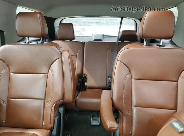1GNEVNKW7LJ105999 2020 CHEVROLET TRAVERSE White უკანა სალონის ხედი