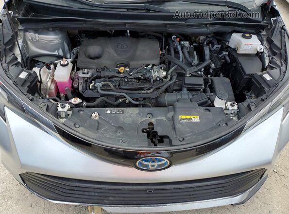 5TDJRKEC7RS217788 2024 TOYOTA SIENNA Silver Vista de la etiqueta del VIN