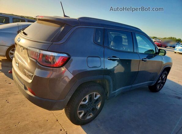 3C4NJDDB5JT451662 2018 JEEP COMPASS Gray Przód prawy