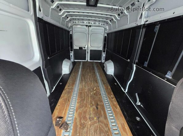 3C6MRVJG4PE512157 2023 RAM PROMASTER Белый Вид салона спереди