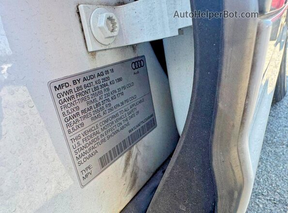 WA1LHAF7XJD045466 2018 AUDI Q7 Белый Вид задних сидений