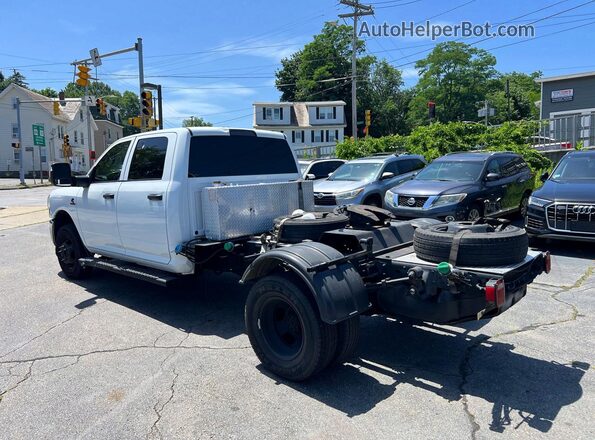 3C7WRTCLXPG513448 2023 RAM 3500 White Rear right