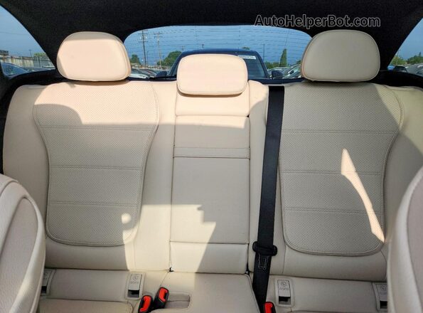 W1NKM4HB2PF023922 2023 MERCEDES-BENZ GLC-CLASS Gray Vista interior trasera