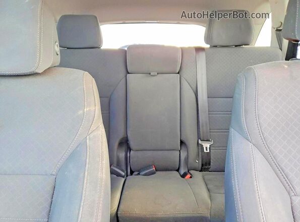 5XYPG4A36HG235745 2017 KIA SORENTO White Սալոնի հետևի տեսք