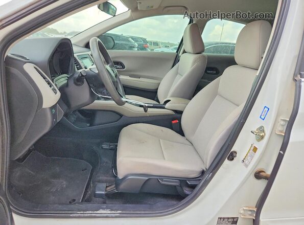 3CZRU5H3XHM702210 2017 HONDA HR-V White უკანა სავარძლების ხედი