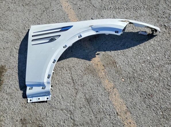 KMUHGESB6TU305586 2026 GENESIS GV80 White Widok wnętrza 360 stopni