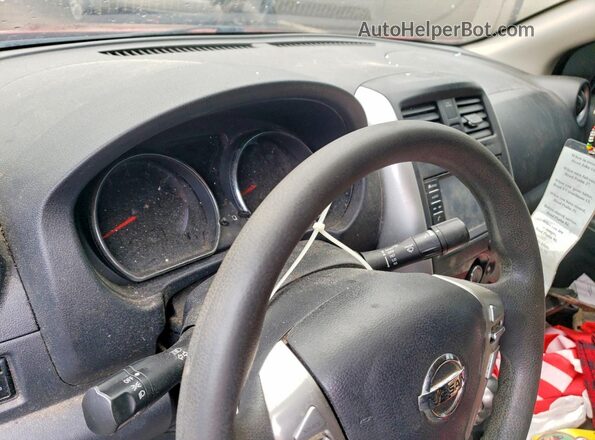 3N1CN7AP0JL883267 2018 NISSAN VERSA Burgundy Հետևի նստատեղերի տեսք