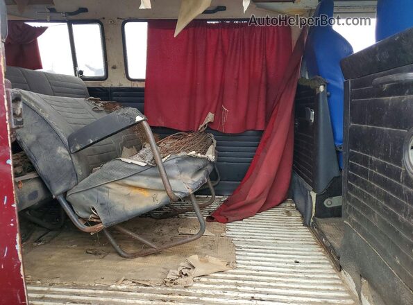 2212200285 1971 VOLKSWAGEN TRANSPORTE Two Tone Вид задньої частини салону